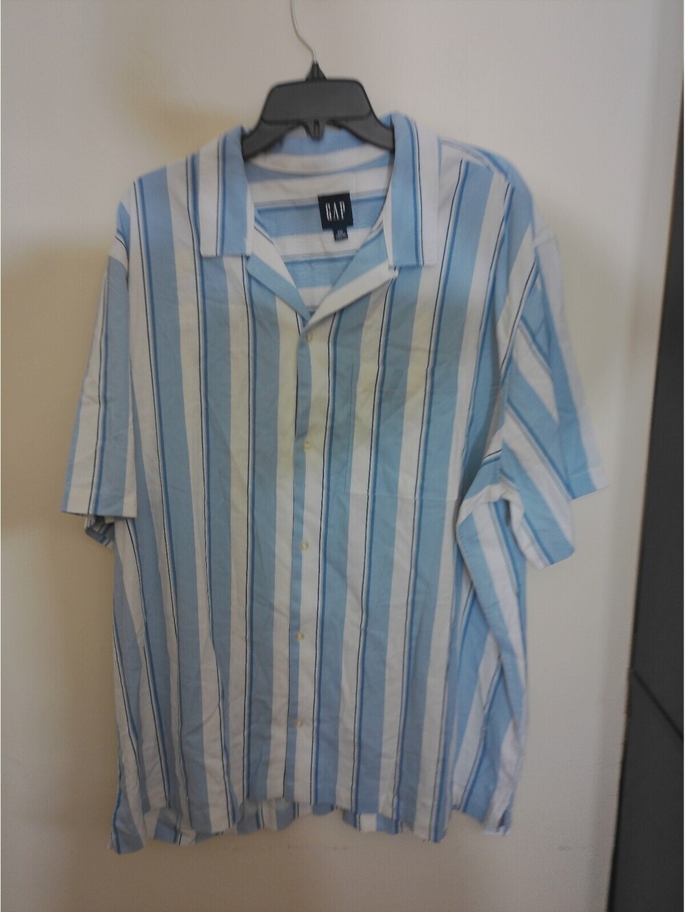 GAP Mens Short Sleeve Button Up Shirt Size XXL Blue White Striped Camp Collar